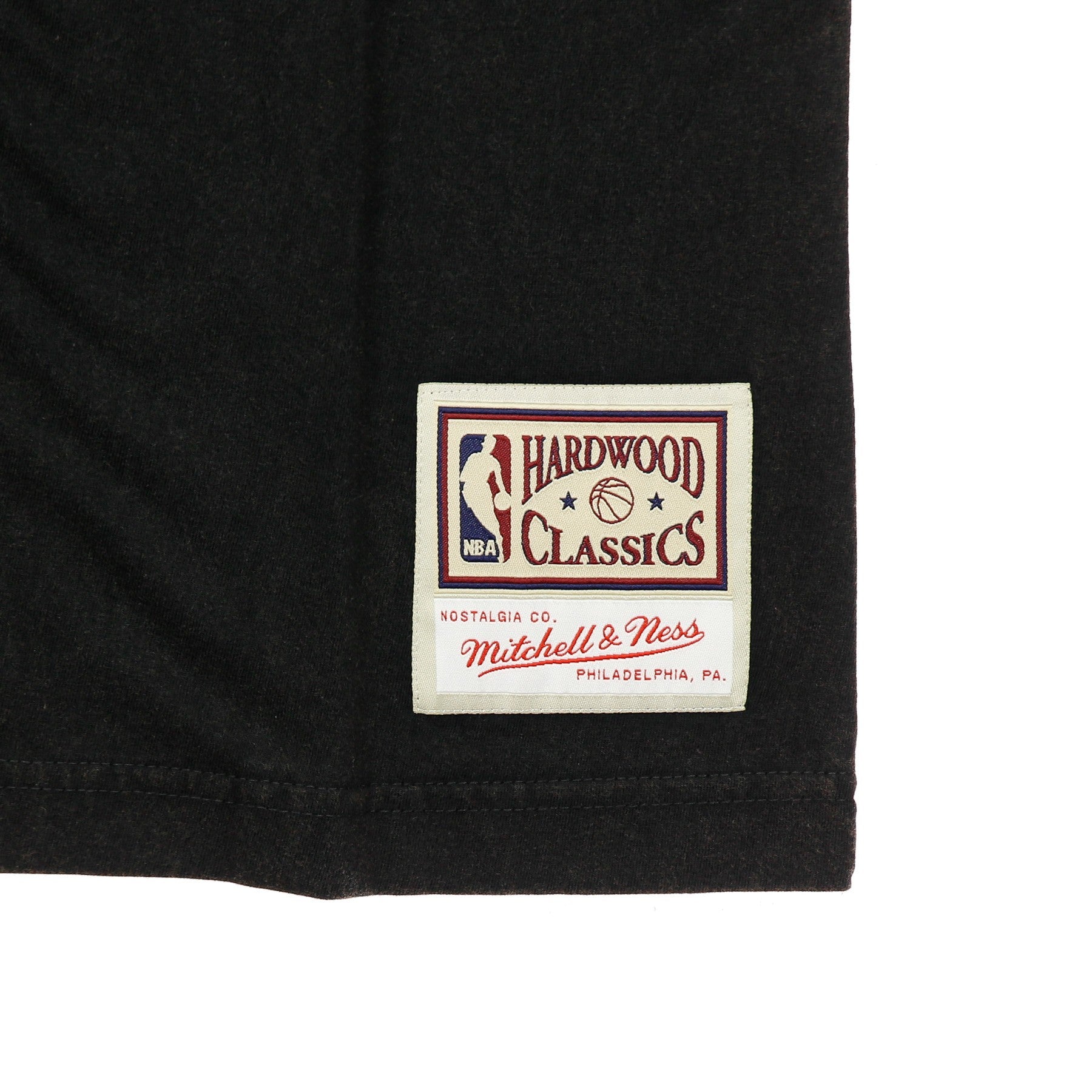 Herren-T-Shirt Nba Worn Logo Tee Hardwood Classics 1996 Chibul Schwarz/Original-Teamfarben
