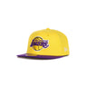 New Era, Cappellino Visiera Piatta Uomo Nba Basic Loslak, Yellow/purple