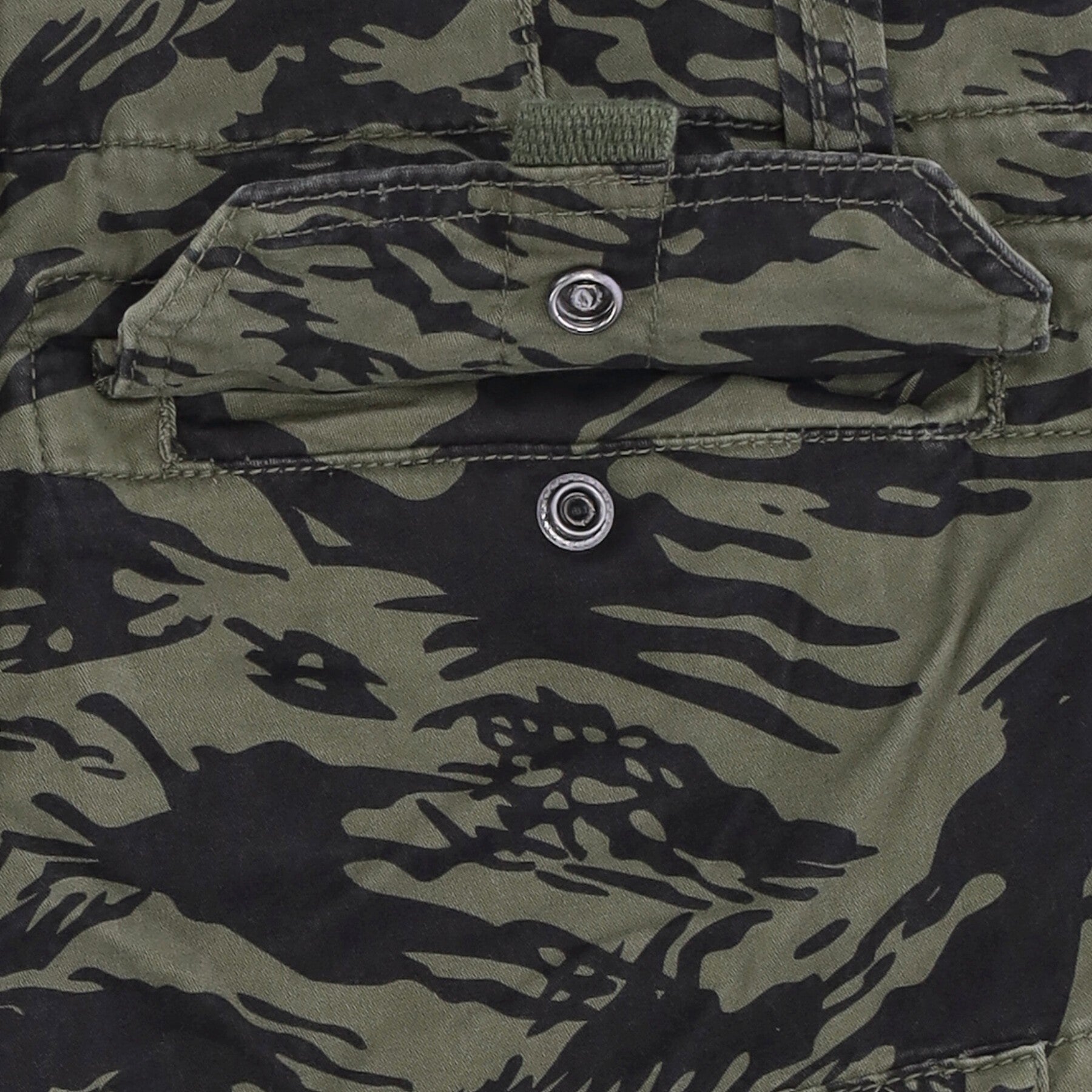 Alpha Industries, Pantalone Corto Uomo Crew Short Camo, 