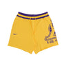 Nike Nba, Pantalone Corto Tuta Uomo Nba Fleece Short Courtside Loslak, Amarillo